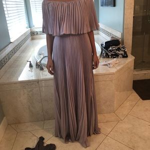 Vici mauve rose pleated long dress